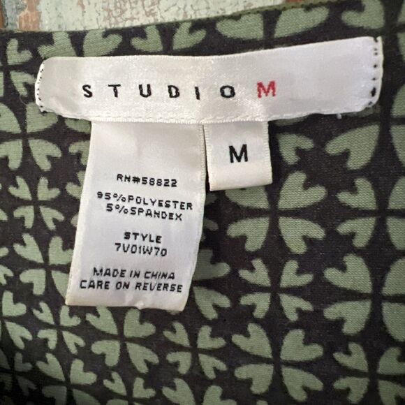 Studio M Baby Doll Style Women’s M Black And Green Floral/Hearts Pattern EUC - Picture 2 of 8